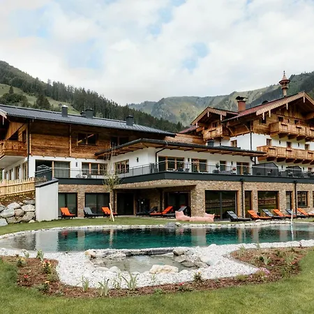 Schmiedhof Gut Apartmán Grossarl